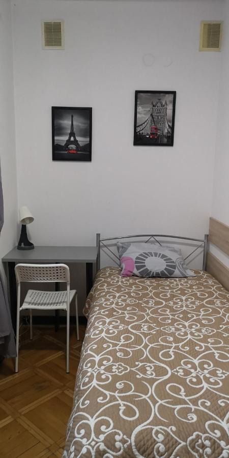 Mira Rent House Lägenhet Warszawa Exteriör bild
